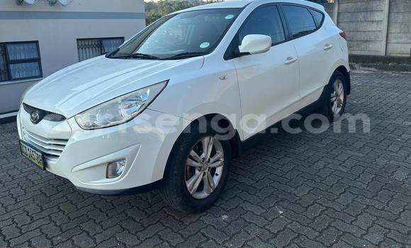 Buy Used Hyundai ix35 White Car in Manzini in Manzini