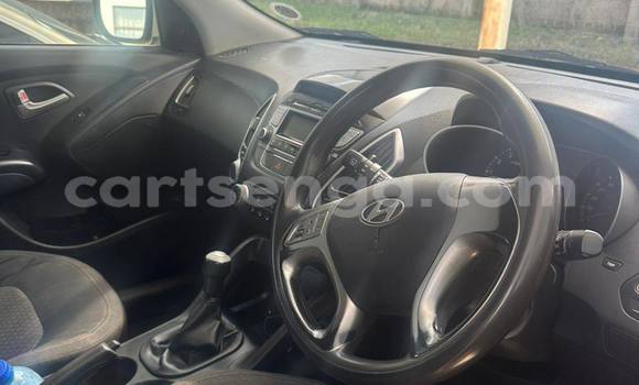 Nunua Ilio tumika Hyundai ix35 White Gari ndani ya Manzini nchini Manzini Nunua Ilio tumika Hyundai ix35 White Gari ndani ya Manzini nchini Manzini