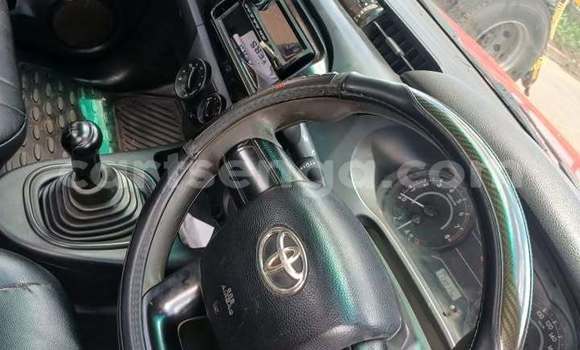 Nunua Ilio tumika Toyota Hilux Red Gari ndani ya Manzini nchini Manzini Nunua Ilio tumika Toyota Hilux Red Gari ndani ya Manzini nchini Manzini