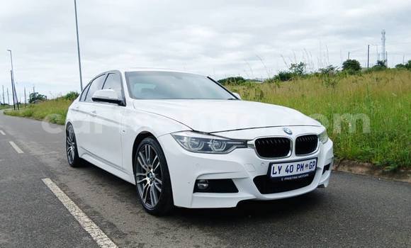 Nunua Ilio tumika BMW 3200 White Gari ndani ya Manzini nchini Manzini Nunua Ilio tumika BMW 3200 White Gari ndani ya Manzini nchini Manzini