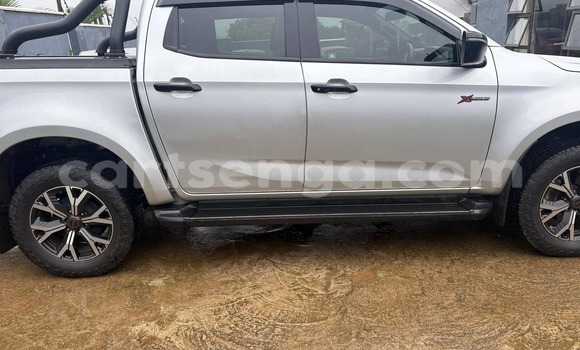 Nunua Ilio tumika Isuzu D-max X-Series Red Gari ndani ya Manzini nchini Manzini Nunua Ilio tumika Isuzu D-max X-Series Red Gari ndani ya Manzini nchini Manzini