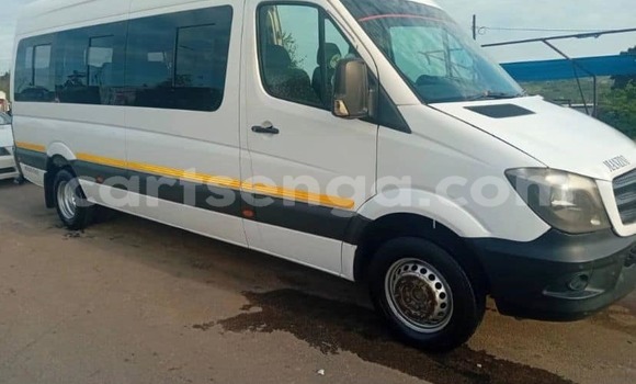 Buy Used Mercedes-Benz C180 COUPE White Car in Manzini in Manzini