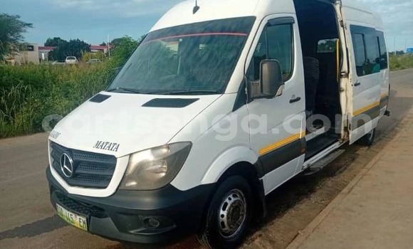 Buy Used Mercedes-Benz C180 COUPE White Car in Manzini in Manzini Buy Used Mercedes-Benz C180 COUPE White Car in Manzini in Manzini