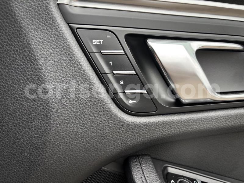 Big with watermark porsche macan manzini manzini 29859