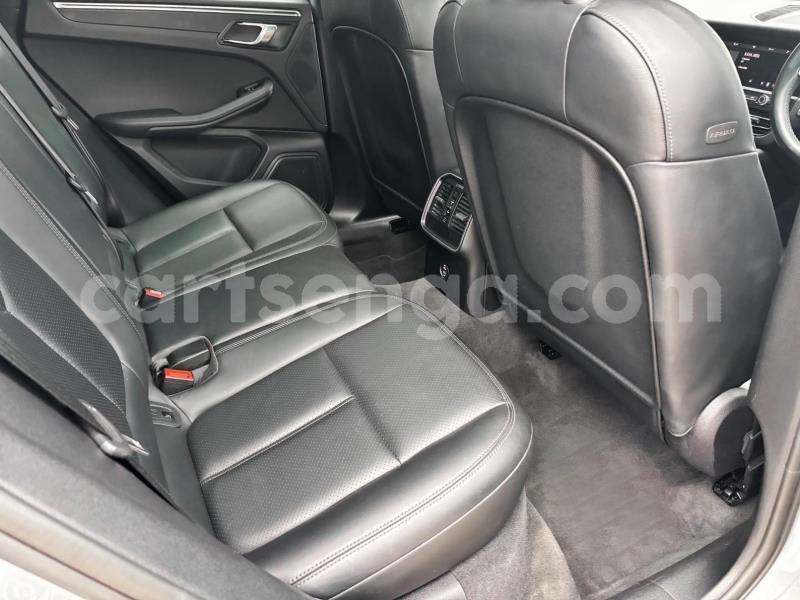 Big with watermark porsche macan manzini manzini 29859