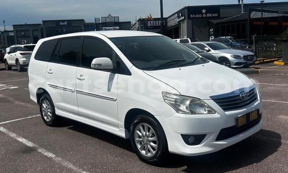 Buy Used Toyota Innova White Car in Manzini in Manzini Buy Used Toyota Innova White Car in Manzini in Manzini