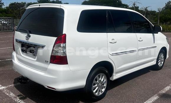 Buy Used Toyota Innova White Car in Manzini in Manzini Buy Used Toyota Innova White Car in Manzini in Manzini