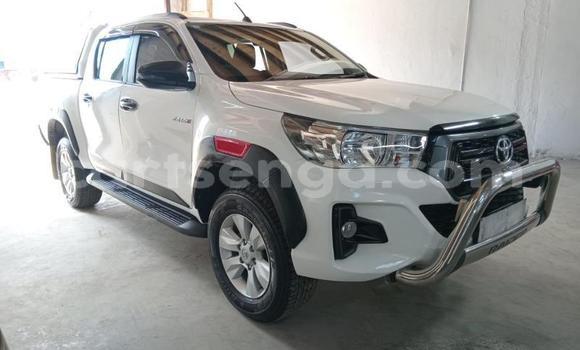 Buy Used Toyota Hilux White Car in Manzini in Manzini Buy Used Toyota Hilux White Car in Manzini in Manzini