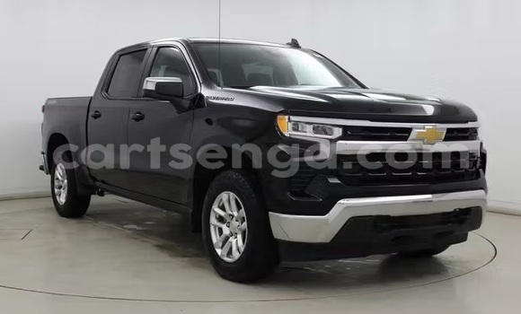 Buy Used Chevrolet Silverado Black Car in Mondi in Hhohho