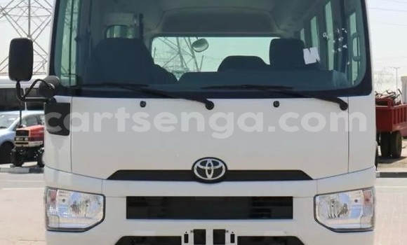 Buy Used Toyota Coaster White Car in Mondi in Hhohho