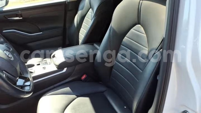 Big with watermark toyota highlander hhohho mondi 29916