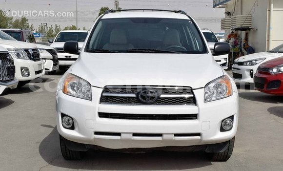 Buy Import Toyota 4Runner White Car in Import - Dubai in Hhohho Buy Import Toyota 4Runner White Car in Import - Dubai in Hhohho