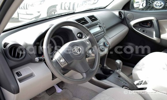 Buy Import Toyota 4Runner White Car in Import - Dubai in Hhohho Buy Import Toyota 4Runner White Car in Import - Dubai in Hhohho
