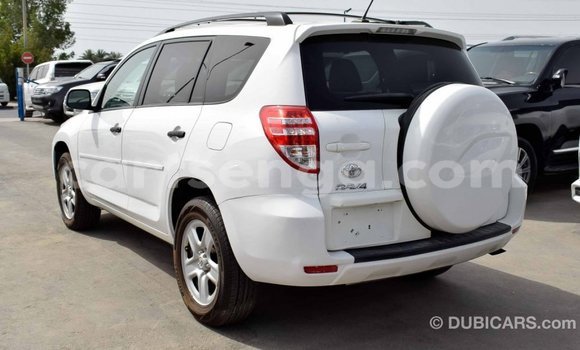 Buy Import Toyota 4Runner White Car in Import - Dubai in Hhohho Buy Import Toyota 4Runner White Car in Import - Dubai in Hhohho