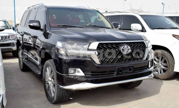 Nunua Imported Toyota Land Cruiser Black Gari ndani ya Import - Dubai nchini Hhohho Nunua Imported Toyota Land Cruiser Black Gari ndani ya Import - Dubai nchini Hhohho