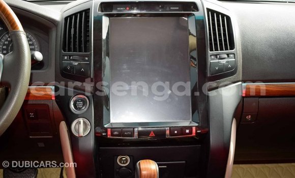 Nunua Imported Toyota Land Cruiser Black Gari ndani ya Import - Dubai nchini Hhohho Nunua Imported Toyota Land Cruiser Black Gari ndani ya Import - Dubai nchini Hhohho