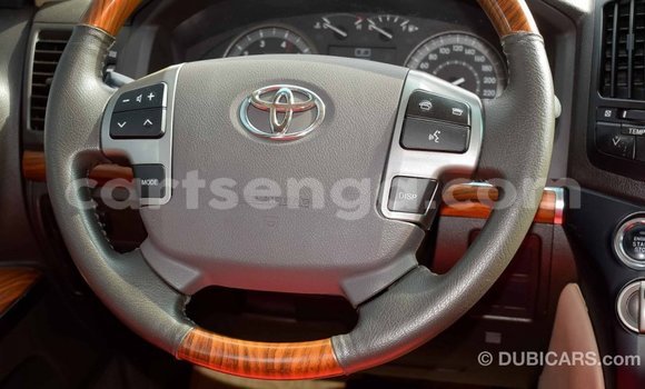 Nunua Imported Toyota Land Cruiser Black Gari ndani ya Import - Dubai nchini Hhohho Nunua Imported Toyota Land Cruiser Black Gari ndani ya Import - Dubai nchini Hhohho