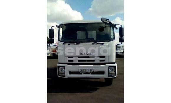 Buy Used Isuzu TF (Pickup) White Car in Bhunya in Manzini Buy Used Isuzu TF (Pickup) White Car in Bhunya in Manzini