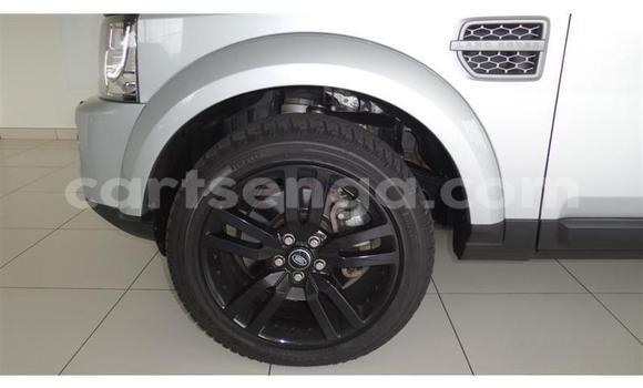 Buy Used Land Rover Discovery Silver Car in Manzini in Manzini Buy Used Land Rover Discovery Silver Car in Manzini in Manzini
