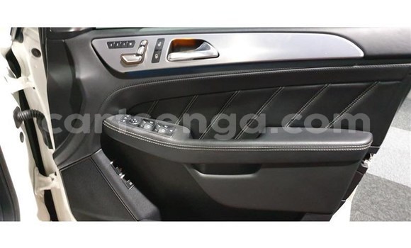 Acheter Occasion Voiture BMW New Class Blanc à Manzini, Manzini Acheter Occasion Voiture BMW New Class Blanc à Manzini, Manzini