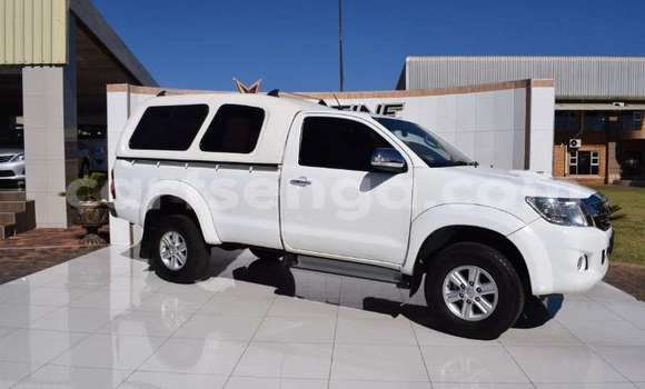 Acheter Occasion Voiture Toyota Hilux Blanc à Big Bend, Lubombo Acheter Occasion Voiture Toyota Hilux Blanc à Big Bend, Lubombo