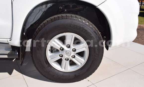 Acheter Occasion Voiture Toyota Hilux Blanc à Big Bend, Lubombo Acheter Occasion Voiture Toyota Hilux Blanc à Big Bend, Lubombo