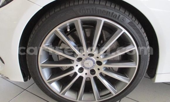 Acheter Occasion Voiture Mercedes‒Benz C–Class Blanc à Big Bend, Lubombo Acheter Occasion Voiture Mercedes‒Benz C–Class Blanc à Big Bend, Lubombo