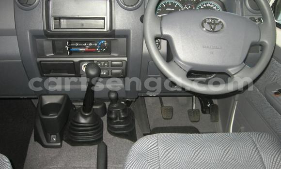 Acheter Occasion Voiture Toyota Land Cruiser Blanc à Big Bend, Lubombo Acheter Occasion Voiture Toyota Land Cruiser Blanc à Big Bend, Lubombo