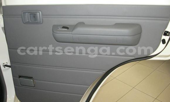 Nunua Ilio tumika Toyota Land Cruiser White Gari ndani ya Big Bend nchini Lubombo Nunua Ilio tumika Toyota Land Cruiser White Gari ndani ya Big Bend nchini Lubombo