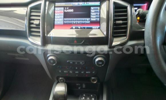 Acheter Occasion Voiture Ford Everest Rouge à Big Bend, Lubombo Acheter Occasion Voiture Ford Everest Rouge à Big Bend, Lubombo