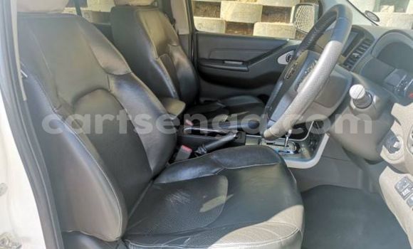 Nunua Ilio tumika Nissan Pathfinder White Gari ndani ya Big Bend nchini Lubombo Nunua Ilio tumika Nissan Pathfinder White Gari ndani ya Big Bend nchini Lubombo