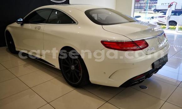 Acheter Occasion Voiture Mercedes‒Benz C–Class Blanc à Big Bend, Lubombo Acheter Occasion Voiture Mercedes‒Benz C–Class Blanc à Big Bend, Lubombo