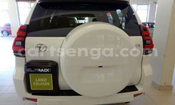 Acheter Occasion Voiture Toyota Land Cruiser Prado Blanc à Big Bend, Lubombo Acheter Occasion Voiture Toyota Land Cruiser Prado Blanc à Big Bend, Lubombo