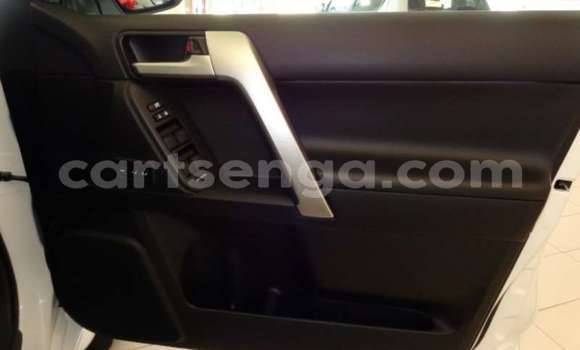 Acheter Occasion Voiture Toyota Land Cruiser Prado Blanc à Big Bend, Lubombo Acheter Occasion Voiture Toyota Land Cruiser Prado Blanc à Big Bend, Lubombo