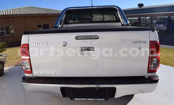 Buy Used Toyota Hilux White Car in Big Bend in Lubombo Buy Used Toyota Hilux White Car in Big Bend in Lubombo