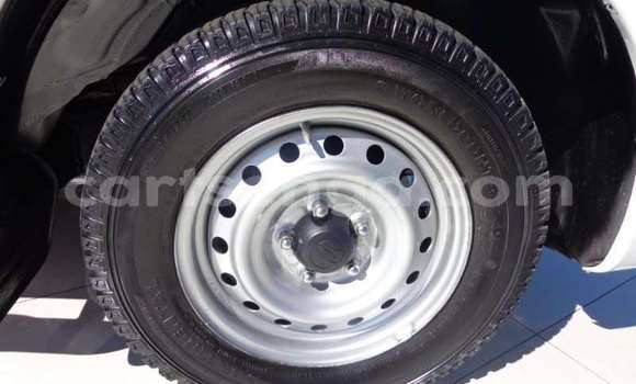 Nunua Ilio tumika Toyota Hilux White Gari ndani ya Big Bend nchini Lubombo Nunua Ilio tumika Toyota Hilux White Gari ndani ya Big Bend nchini Lubombo