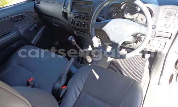 Nunua Ilio tumika Toyota Hilux White Gari ndani ya Big Bend nchini Lubombo Nunua Ilio tumika Toyota Hilux White Gari ndani ya Big Bend nchini Lubombo