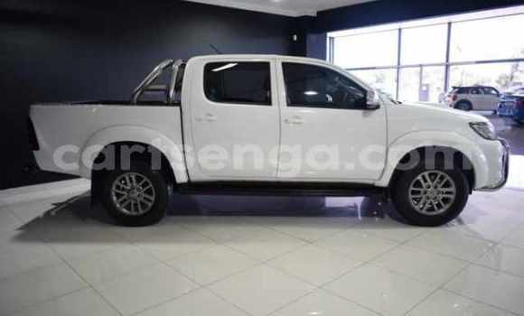 Acheter Occasion Voiture Toyota Hilux Blanc à Big Bend, Lubombo Acheter Occasion Voiture Toyota Hilux Blanc à Big Bend, Lubombo