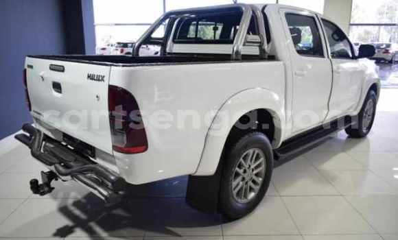 Acheter Occasion Voiture Toyota Hilux Blanc à Big Bend, Lubombo Acheter Occasion Voiture Toyota Hilux Blanc à Big Bend, Lubombo