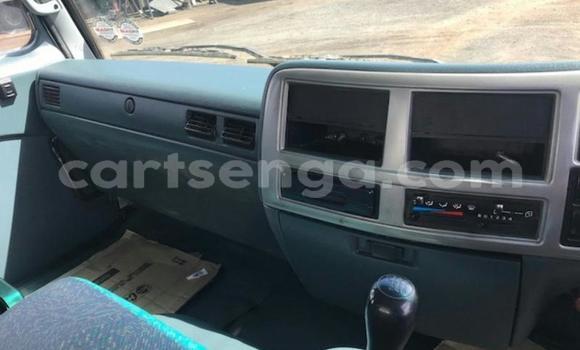 Nunua Ilio tumika Nissan UD White Lori ndani ya Big Bend nchini Lubombo Nunua Ilio tumika Nissan UD White Lori ndani ya Big Bend nchini Lubombo