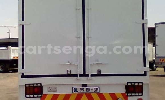 Acheter Occasion Utilitaire Nissan UD Blanc à Big Bend, Lubombo Acheter Occasion Utilitaire Nissan UD Blanc à Big Bend, Lubombo