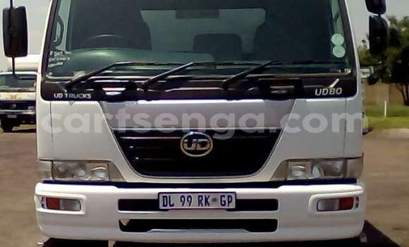 Acheter Occasion Utilitaire Nissan UD Blanc à Big Bend, Lubombo Acheter Occasion Utilitaire Nissan UD Blanc à Big Bend, Lubombo