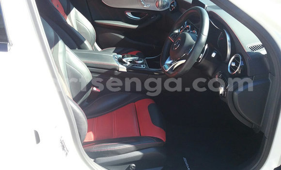 Nunua Ilio tumika Mercedes‒Benz C-klasse AMG White Gari ndani ya Big Bend nchini Lubombo Nunua Ilio tumika Mercedes‒Benz C-klasse AMG White Gari ndani ya Big Bend nchini Lubombo