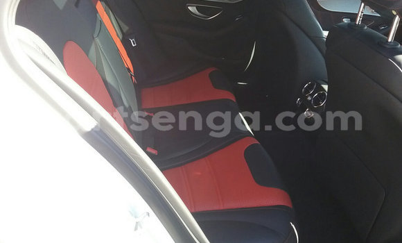 Nunua Ilio tumika Mercedes‒Benz C-klasse AMG White Gari ndani ya Big Bend nchini Lubombo Nunua Ilio tumika Mercedes‒Benz C-klasse AMG White Gari ndani ya Big Bend nchini Lubombo