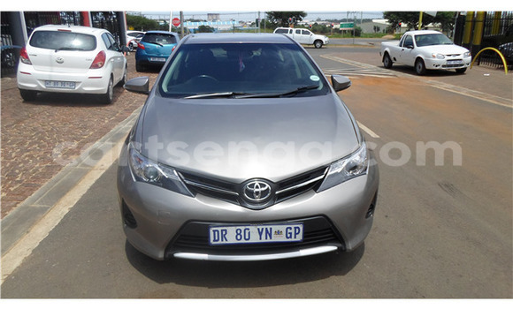 Buy Used Toyota Auris Silver Car in Mbabane in Manzini Buy Used Toyota Auris Silver Car in Mbabane in Manzini