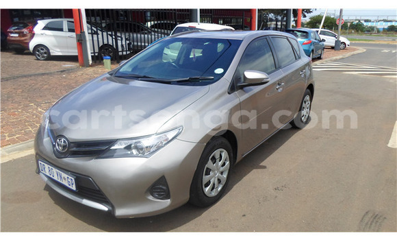 Buy Used Toyota Auris Silver Car in Mbabane in Manzini Buy Used Toyota Auris Silver Car in Mbabane in Manzini