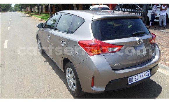 Buy Used Toyota Auris Silver Car in Mbabane in Manzini Buy Used Toyota Auris Silver Car in Mbabane in Manzini