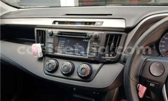 Acheter Occasion Voiture Toyota RAV4 Blanc à Mbabane, Manzini Acheter Occasion Voiture Toyota RAV4 Blanc à Mbabane, Manzini