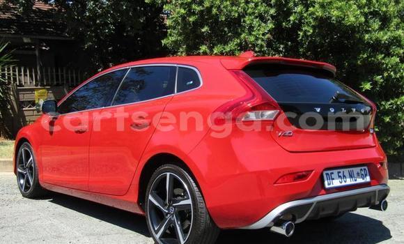 Acheter Occasion Voiture Volvo V40 Rouge à Mbabane, Manzini Acheter Occasion Voiture Volvo V40 Rouge à Mbabane, Manzini