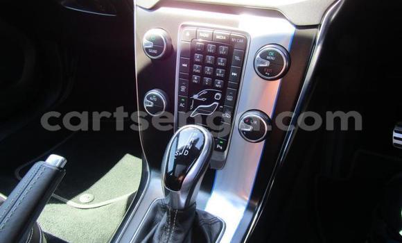 Acheter Occasion Voiture Volvo V40 Rouge à Mbabane, Manzini Acheter Occasion Voiture Volvo V40 Rouge à Mbabane, Manzini